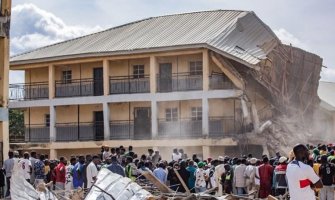 Srušila se školska zgrada tokom nastave u Nigeriji: Poginule najmanje 22 osobe