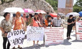 Radnici Košute nastavljaju sa protestima