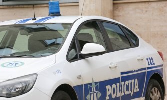 Uhapšene četiri osobe, policija pronašla oružje i municiju