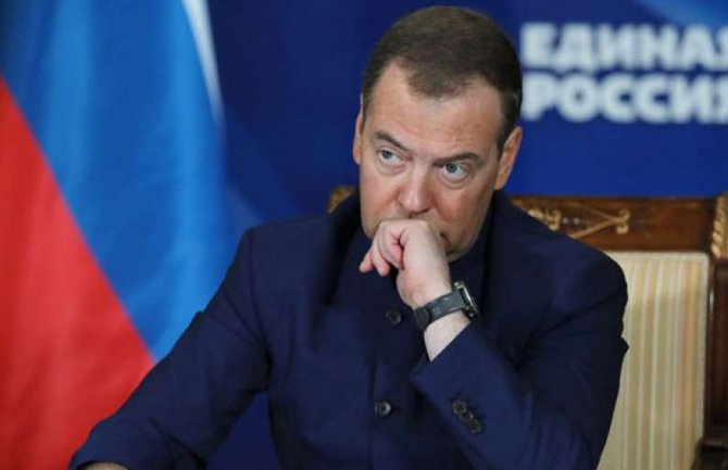 Medvedev prijeti zauzimanjem Kijeva