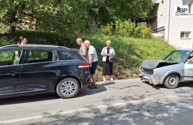 Saobraćajna nezgoda u Rakonjama, jedna osoba povrijeđena