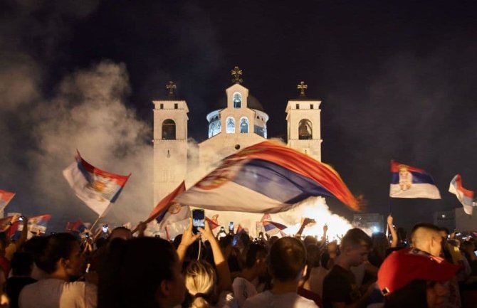 Nijedna država ne trpi diverziju spoljne crkve protiv svog naroda