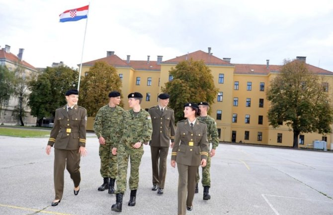 Hrvatska odbila da primi na školovanje trojicu pripadnika Vojske Crne Gore