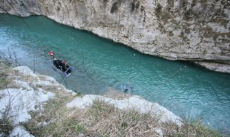 Podgoričanin upao u kanjon Morače, teško povrijeđen