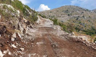 Opština Kotor unapređuje putnu infrastrukturu u Malim i Velikim Zalazima