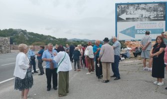 Policija nije dozvolila blokadu saobraćaja radnicima Košute