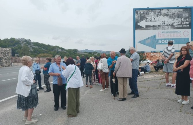 Policija nije dozvolila blokadu saobraćaja radnicima Košute