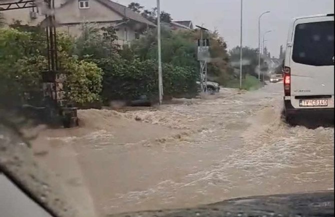 Nevrijeme zahvatilo Crnu Goru