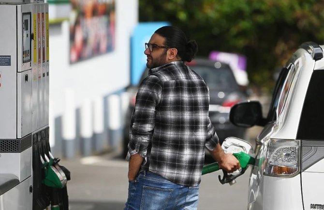 Povećala se cijena nafte odmah nakon objave Bijele kuće da će Iran napasti Izrael